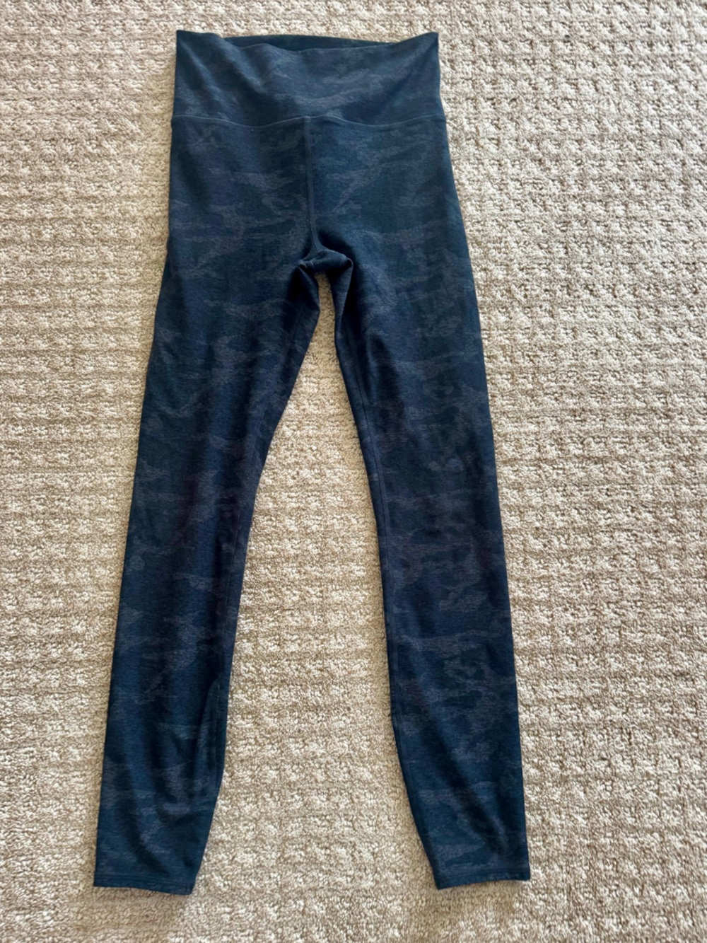 Vuori Clean Elevation Legging, Black Camo, Size Small